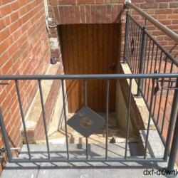 Gelaender mit Tuer Gelaender mit Tuer